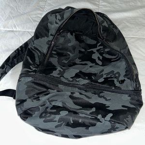 Lululemon camo backpack